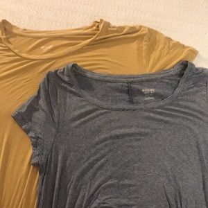2 pack Mossimo brand oversized tees